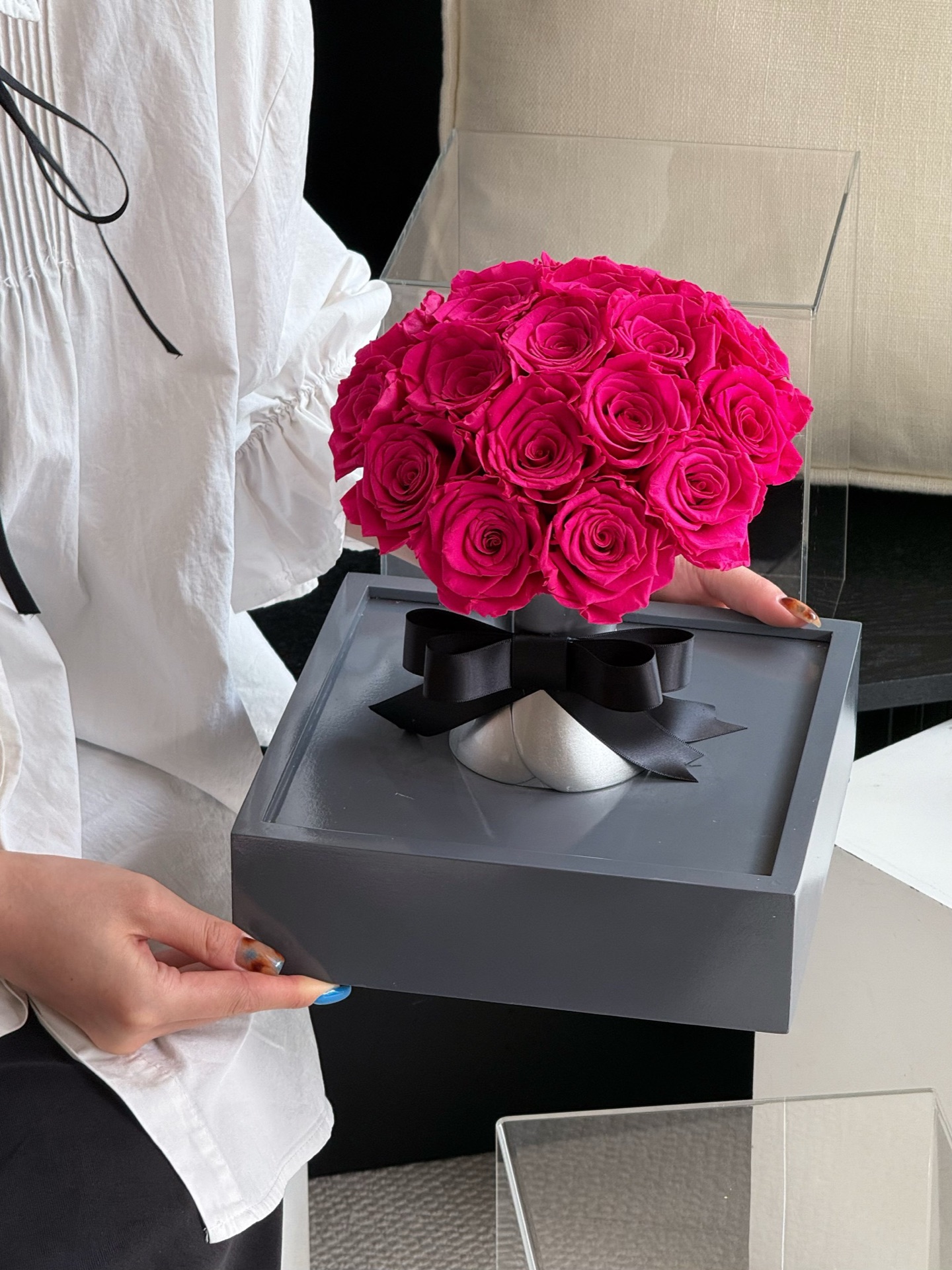 Bouquet Round Box